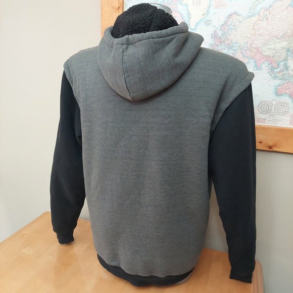 UNIVIBE Fuzzy Sherpa Lined Full Zip Jacket Grey Stripe Black Accent Men's Large - Picture 2 of 11